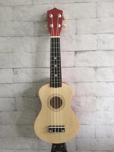 Đàn Ukulele DTGT45