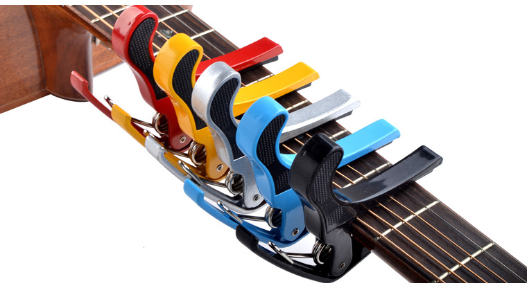 Capo Guitar là gì và cách sử dụng Capo Guitar